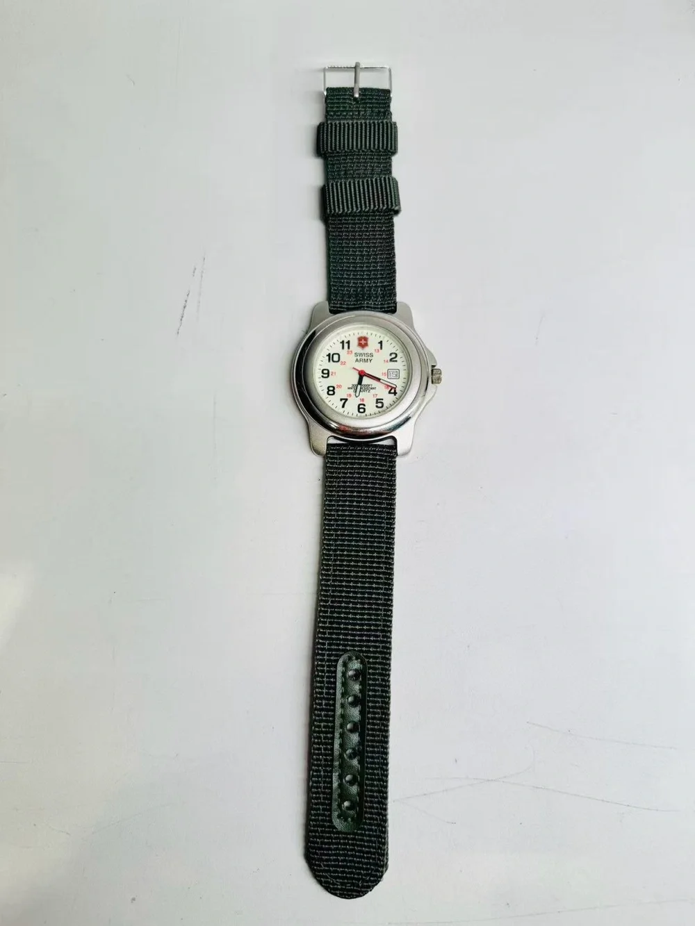 Vintage Swiss Army Men’s Watch Quartz White Dial Date 40mm New Battery Runs